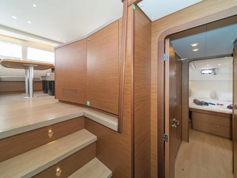 Alquiler Catamarán Lagoon con o sin  título de navegación