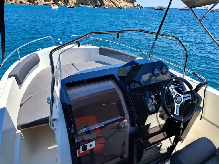 Alquiler Lancha Pacific Craft con o sin  título de navegación