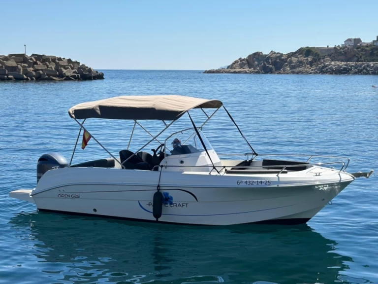 Alquiler de barcos Marina de Palamós barato de Pacific Craft 625 Open