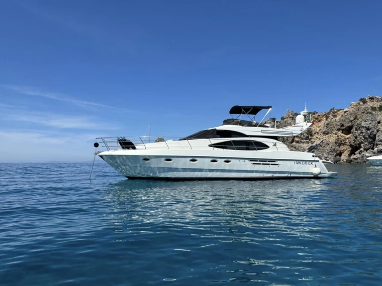 Alquiler de Azimut Azimut 52 Fly en Porto Santo Stefano
