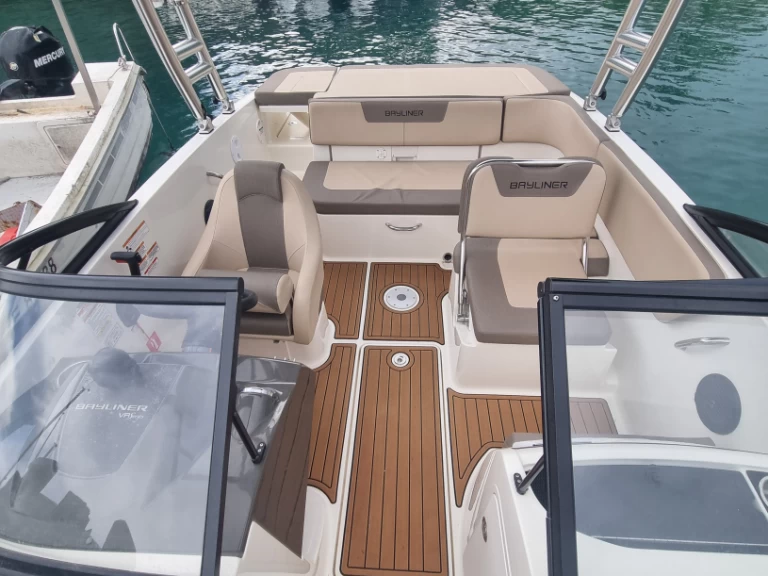 Alquiler Amphion-les-Bains - Bayliner VR5 en SamBoat