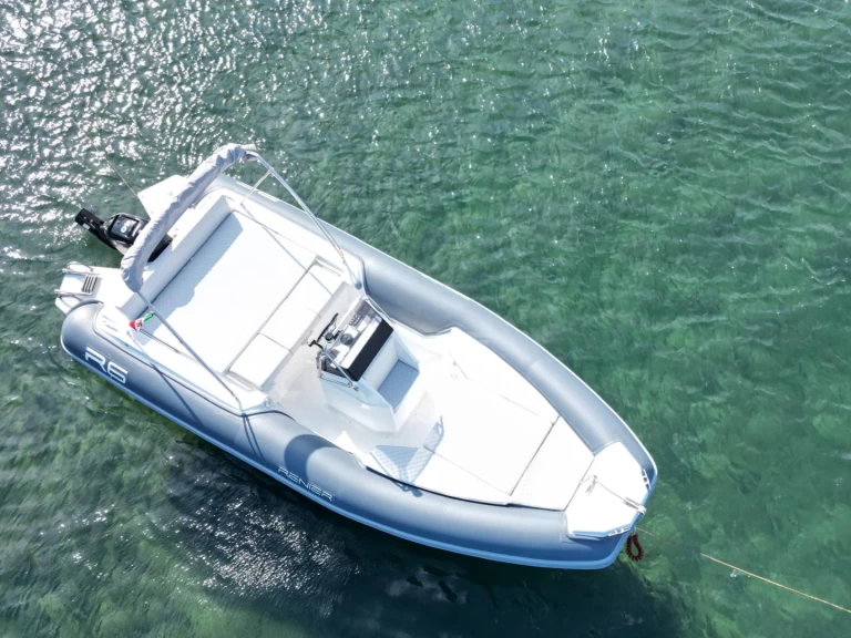 Alquiler Neumática en Panarea - Renier Renier R6