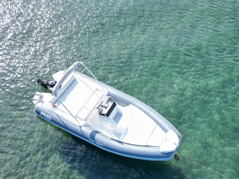 Neumática para alquilar Panarea al mejor precio