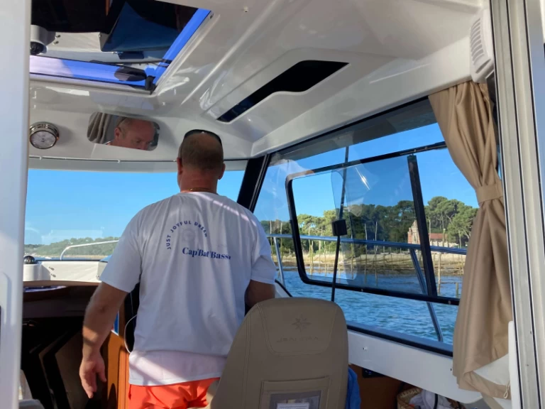 Alquiler de embarcaciones Jeanneau Merry Fisher 795 enLège-Cap-Ferret en Samboat