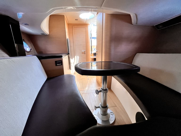 Alquiler Lancha en Tivat - Sessa Marine Key Largo 36