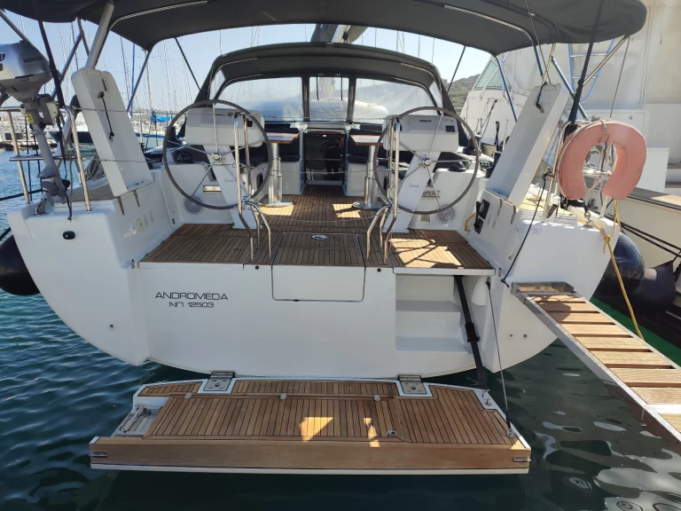 Alquiler de embarcaciones Hanse Hanse 508 enLávrio en Samboat