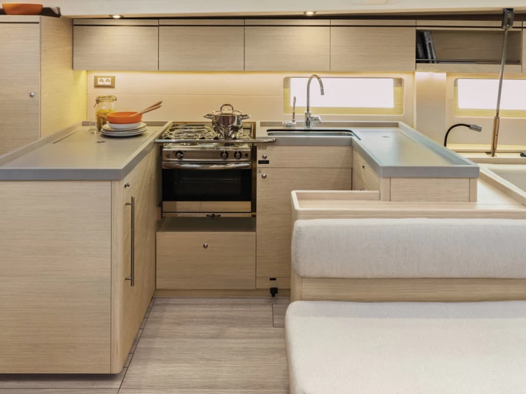 Alquiler Marina (Ciudad) - Bénéteau Oceanis 51.1 en SamBoat