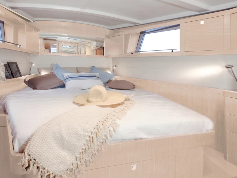 Alquiler de Velero, con o sin patrón Bénéteau Furnari