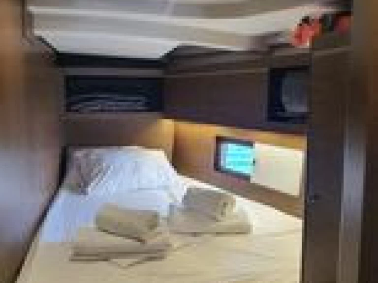 Alquiler de Velero, con o sin patrón Bénéteau Volos