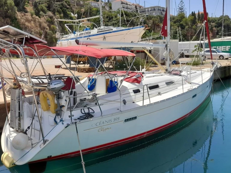 Alquiler de barcos Pýlos barato de Oceanis 393