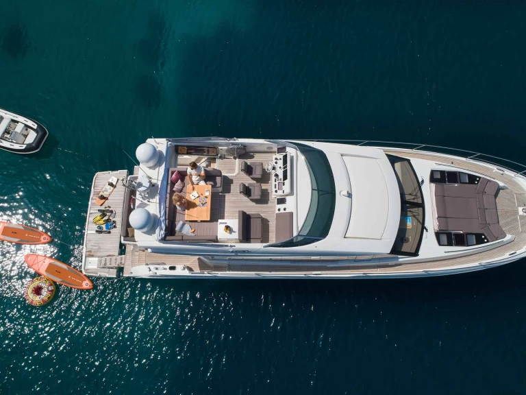 Alquiler de Prestige Prestige 630S en Trogir