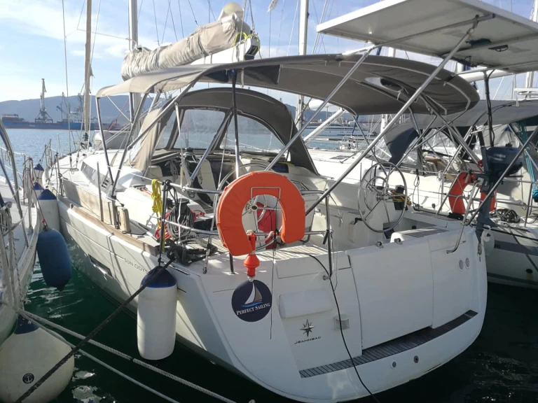Velero para alquilar Skiathos al mejor precio