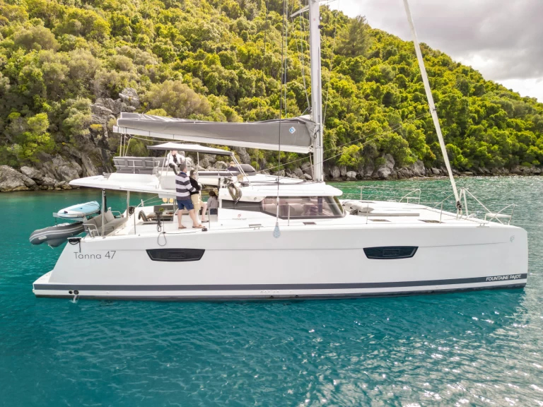 Alquiler Catamarán Fountaine Pajot con o sin  título de navegación