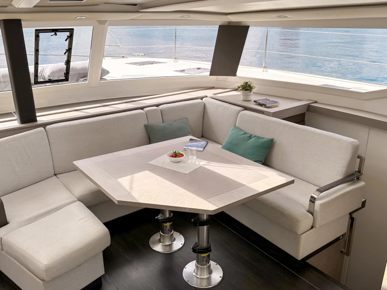 Catamarán para alquilar Adaköy al mejor precio