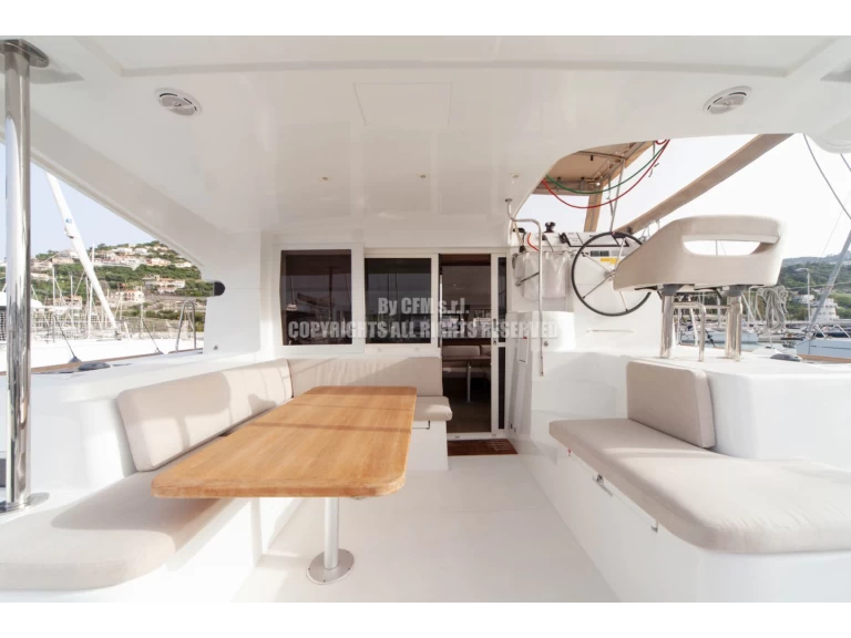 Alquiler de barcos Capo d'Orlando barato de Lagoon 40