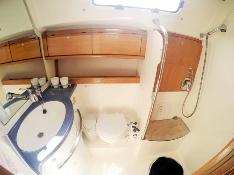 Alquiler Lávrio - Bavaria Bavaria 42 Cruiser en SamBoat