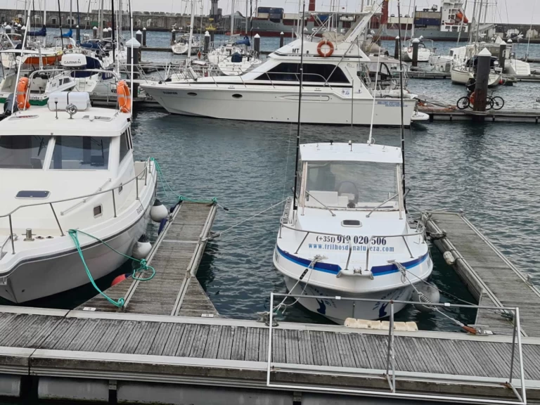 Alquiler de barcos Ponta Delgada (São Pedro) barato de Tecninautica Marlin 22