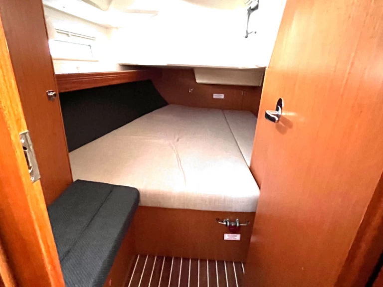 Velero para alquilar Sukošan al mejor precio