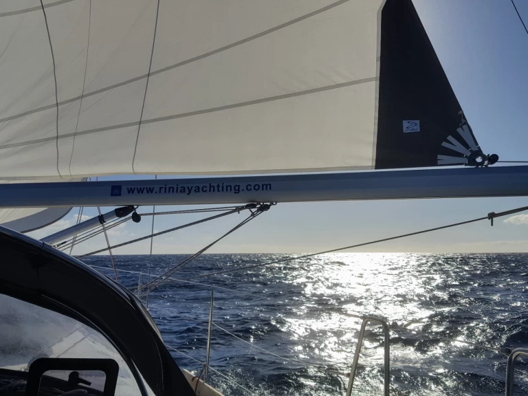 Velero para alquilar Álimos al mejor precio