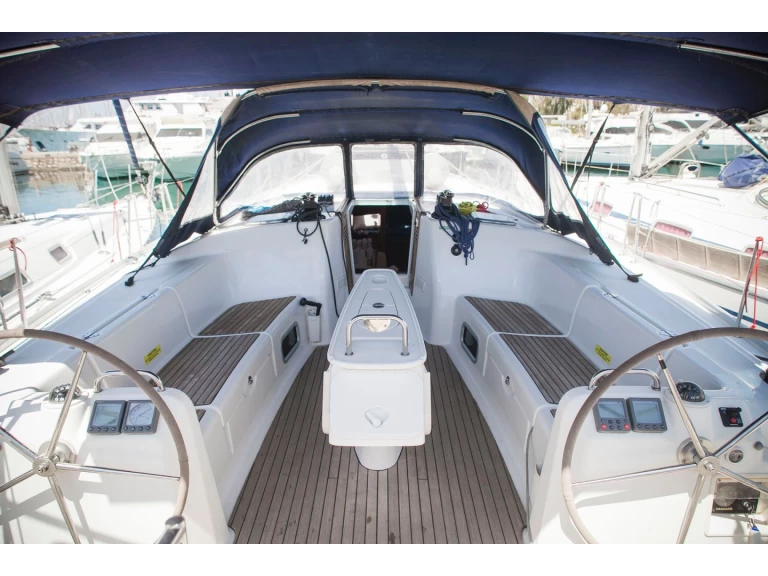 Alquiler de Bénéteau Cyclades 50.5 en Álimos