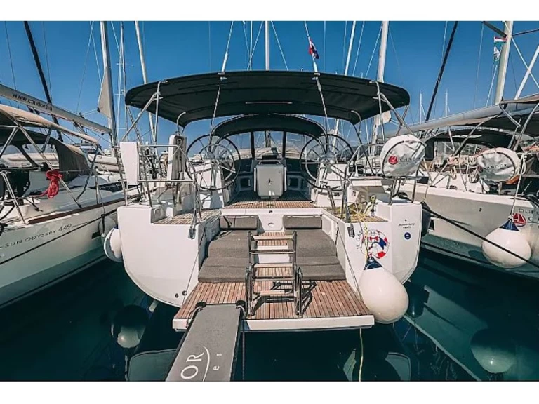 Alquiler de embarcaciones Jeanneau Jeanneau 54 enKaštel Gomilica en Samboat