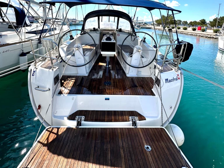 Alquiler de barcos Sukošan barato de Cruiser 37