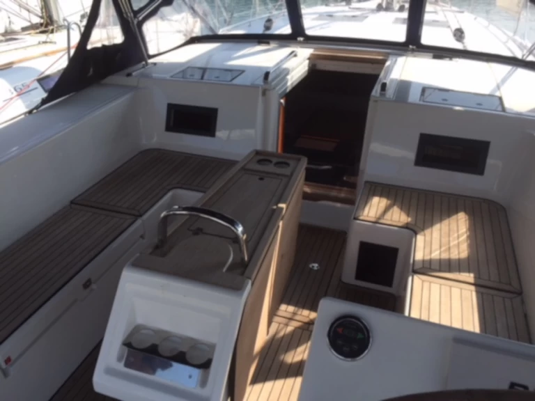 Alquiler Velero Bavaria con o sin  título de navegación