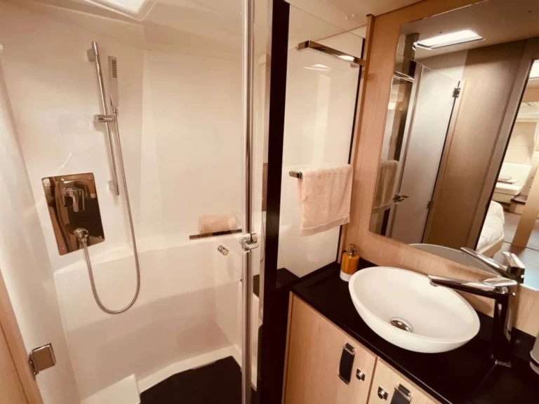 Jeanneau Jeanneau 55 de alquiler a Salerno