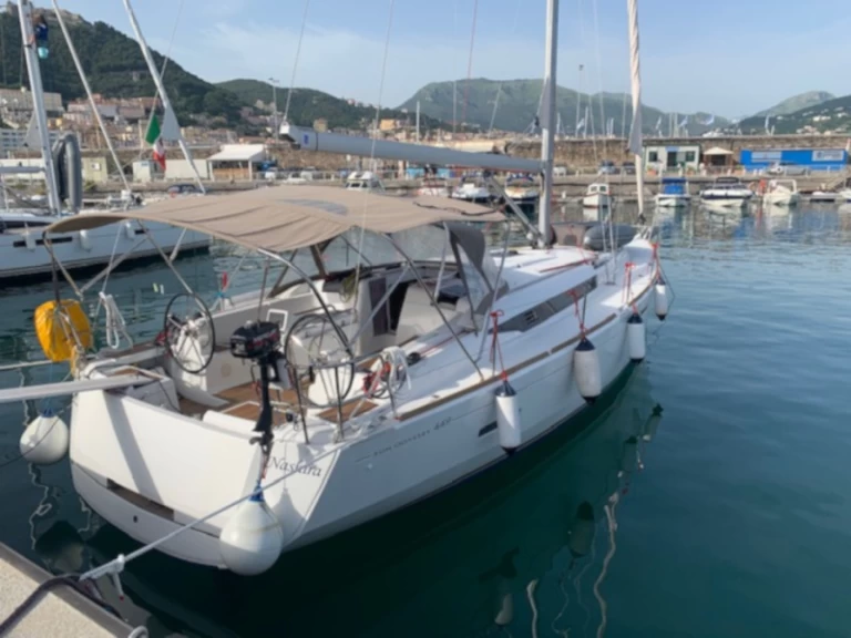 Alquiler de embarcaciones Jeanneau Sun Odyssey 449 enSalerno en Samboat