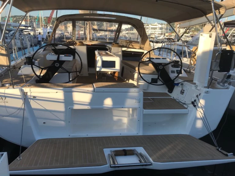 Alquiler Velero Dufour con o sin  título de navegación