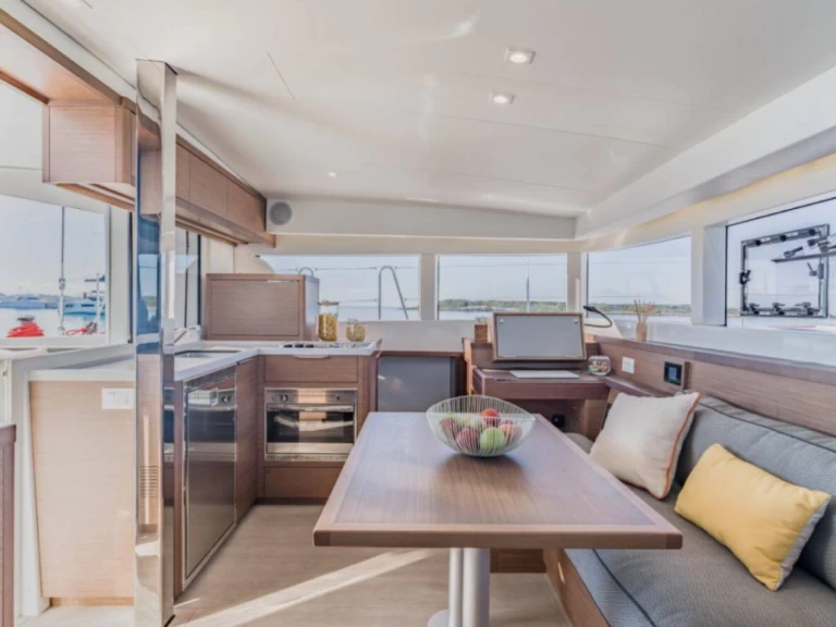 Alquiler de barcos Lefkáda barato de Lagoon 40