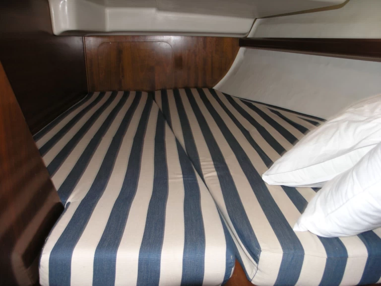 Alquiler de Velero, con o sin patrón Bénéteau Lefkáda