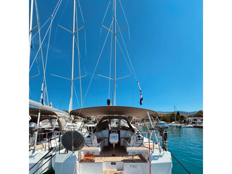 Alquiler de Bavaria Bavaria C38 en Novi Vinodolski