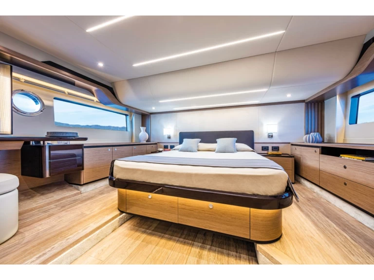 Alquiler de embarcaciones Absolute Navetta 52  enRogoznica en Samboat