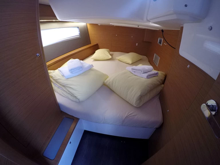 Alquiler de Velero, con o sin patrón Dufour Šibenik