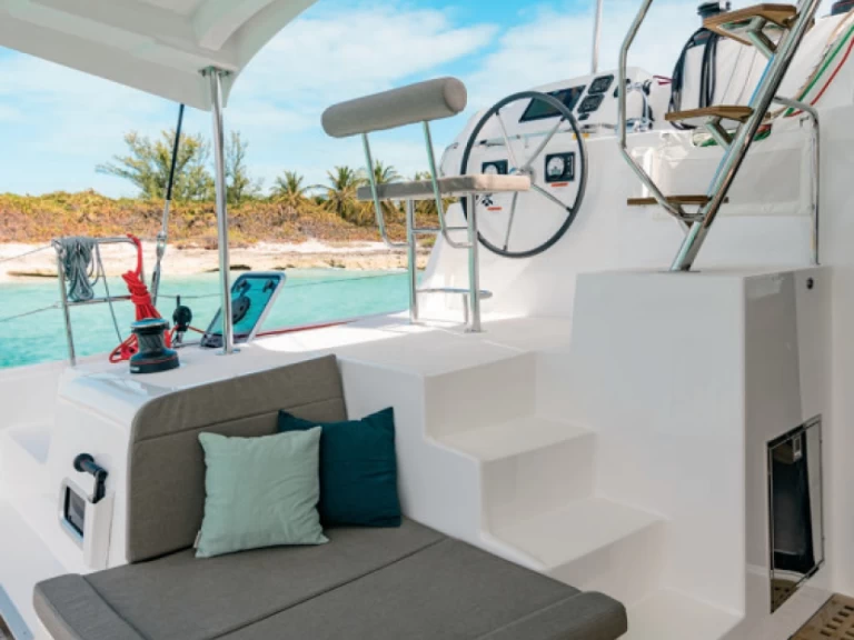 Alquiler de Lagoon Lagoon 42 en Vlychada