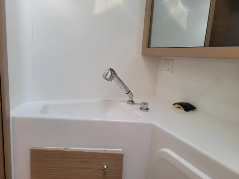 Alquiler de barcos Le Marin barato de Lagoon 42