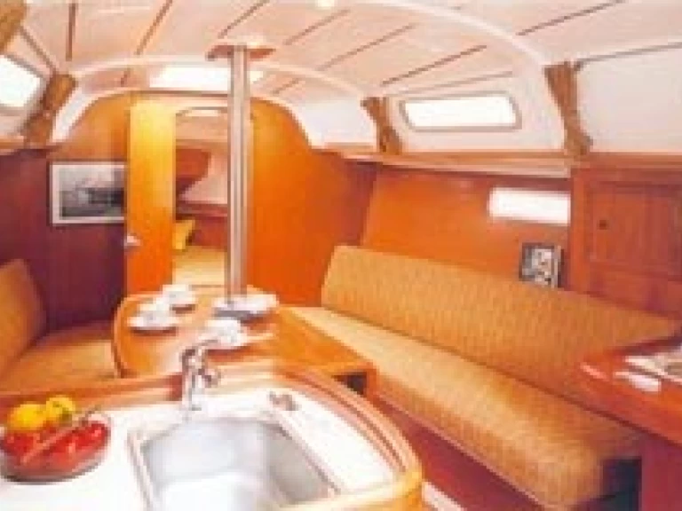 Alquiler de Bénéteau Oceanis 31 en Procida