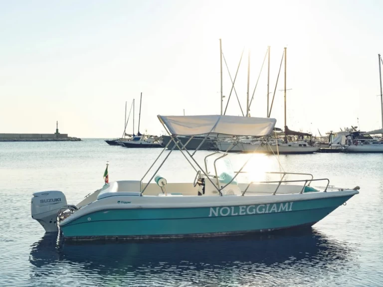 Alquiler de  Motorboat 5.80 en Torre Canne