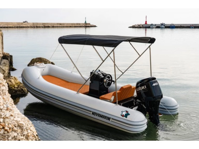 Alquiler de  Motorboat 4.3 en Torre Canne