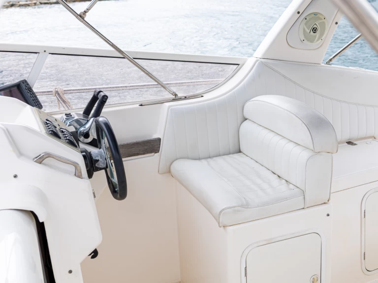 Alquiler de barcos Badalona barato de Mano Marine 26.50