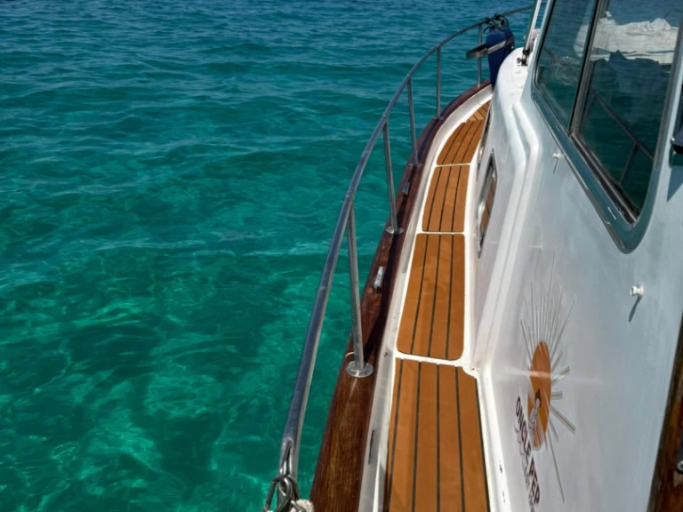 Alquiler de embarcaciones Menorquin-Yachts Conquisrtador 43 enPalma de Mallorca en Samboat