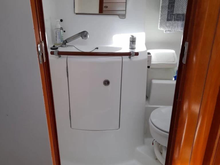 Alquiler de Velero, con o sin patrón Bénéteau Pýlos