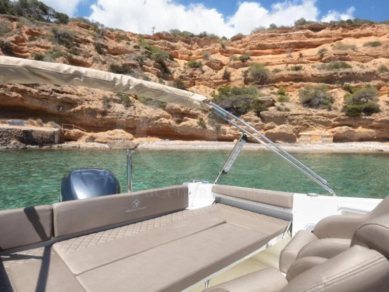 Alquiler de barcos Empuriabrava barato de Pacific Craft 750 Open