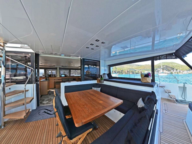 Lagoon Lagoon 560 S2 de alquiler a Lávrio