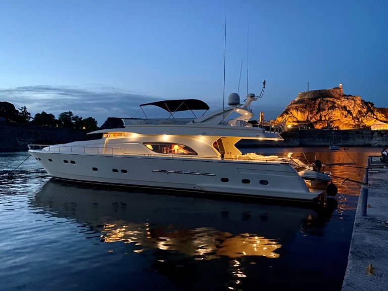 Alquiler Yate de lujo en Gouviá - Ferretti Ferretti 80