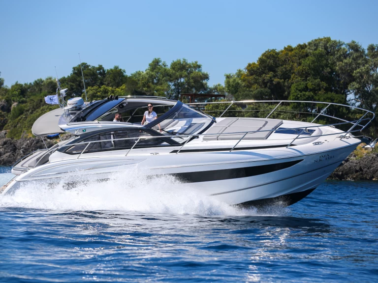 Alquiler de embarcaciones Princess Princess V40 enGouviá en Samboat