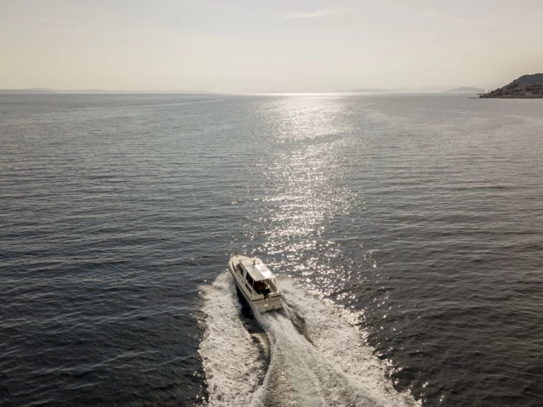 Alquiler de Fjord 880 Tourer en Sumpetar