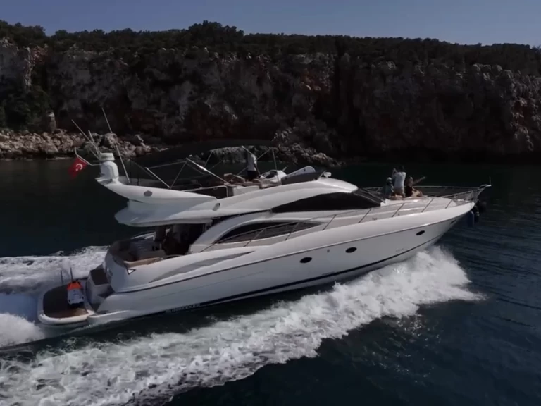 Alquiler de embarcaciones Sunseeker Sunseeker Manhattan 56 enKemer en Samboat
