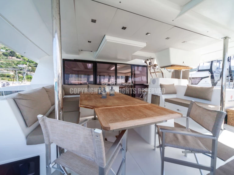 Alquiler Catamarán en Capo d'Orlando - Fountaine Pajot Saba 50
